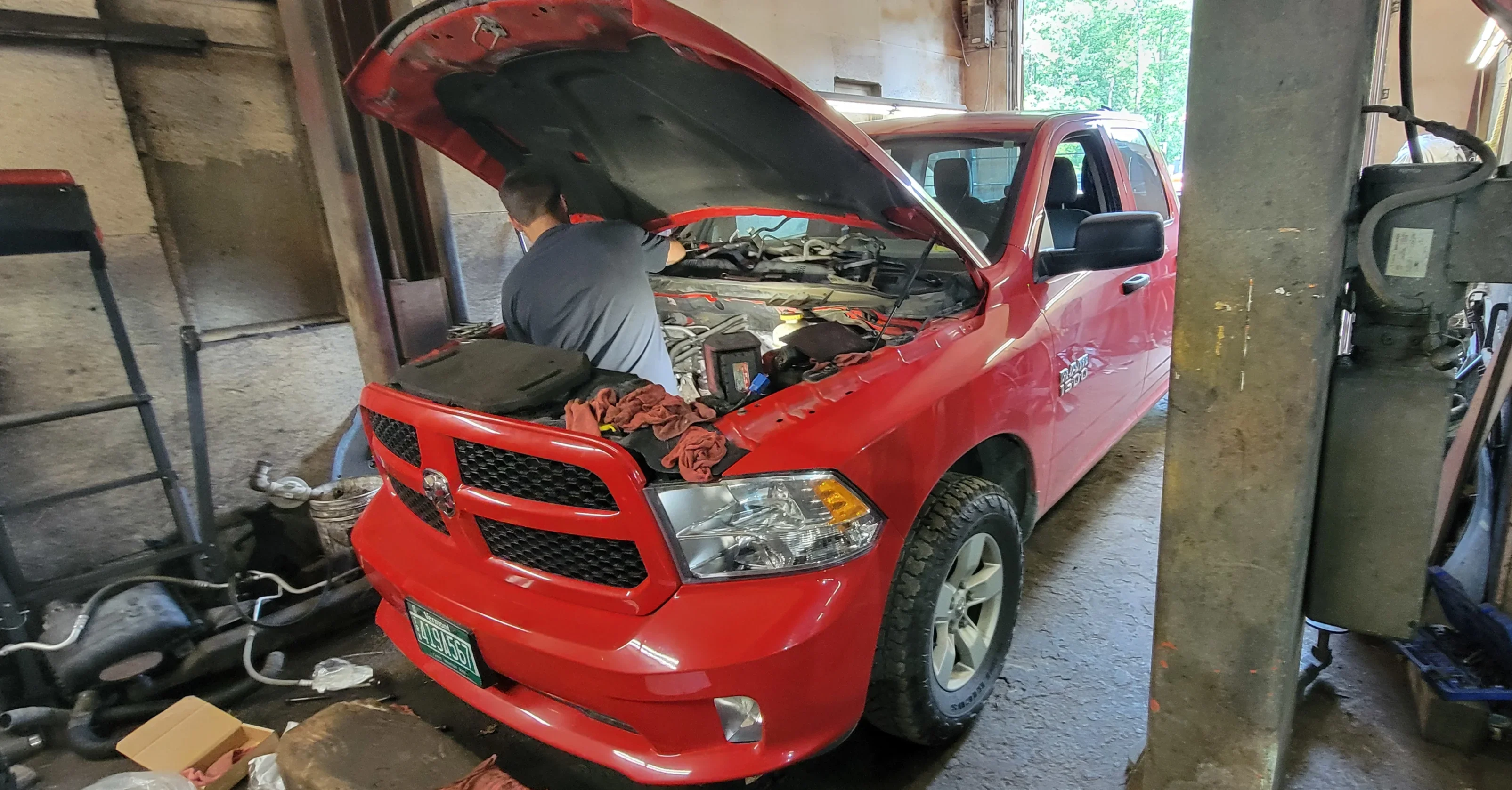 Truck Engine Repair Service