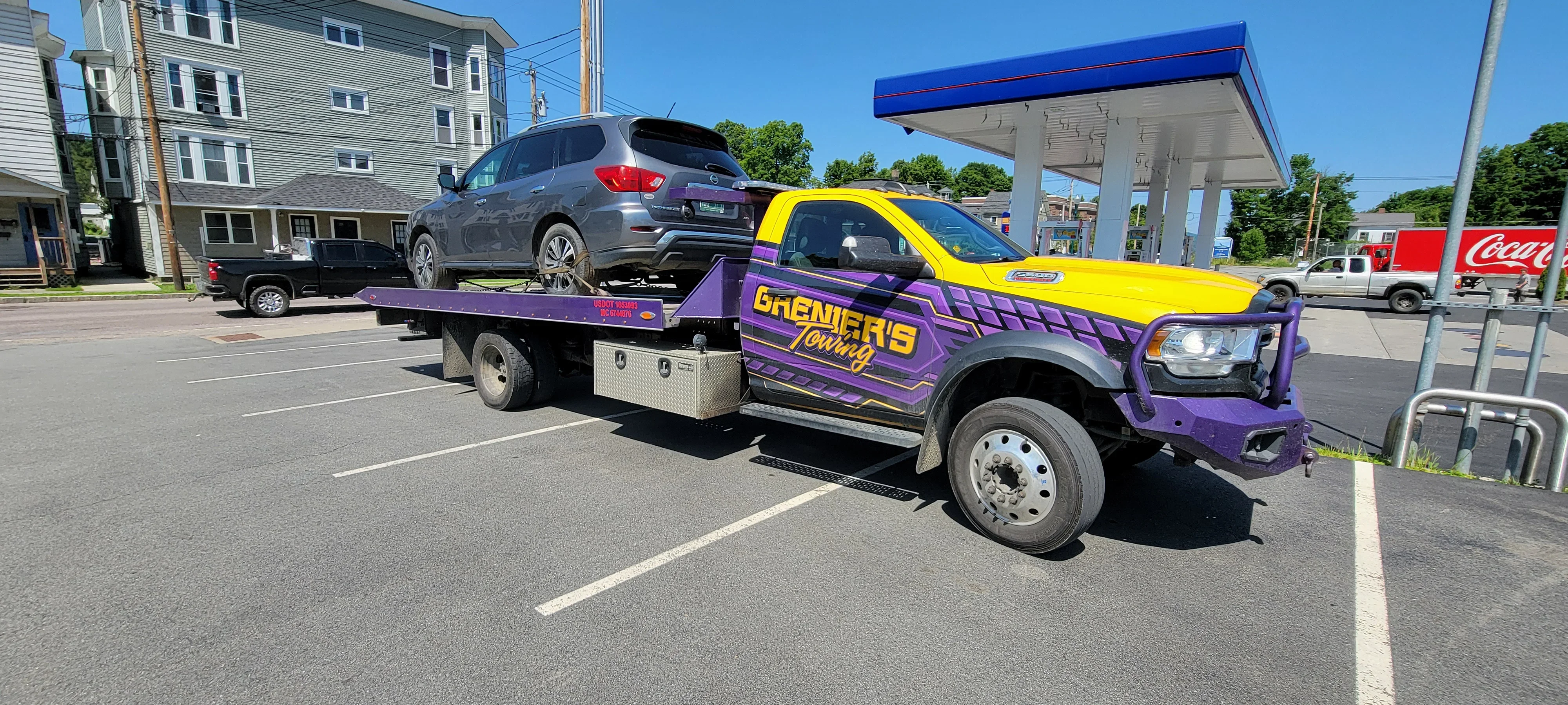 Flatbed Tow Truck Transport