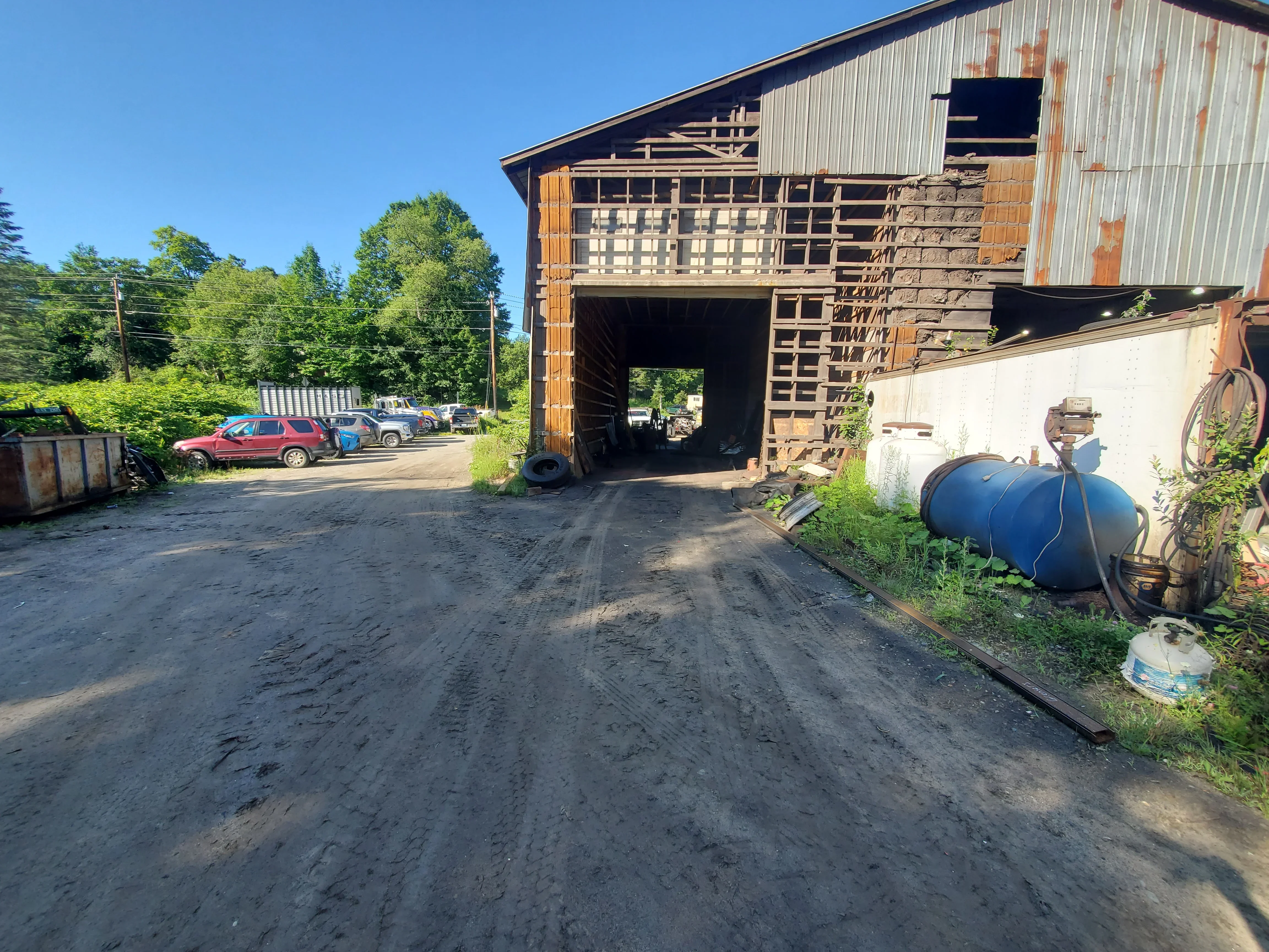 Truck Repair Shop Exterior